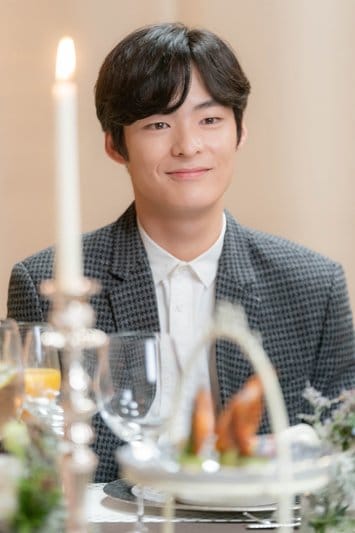 Song Gun Hee