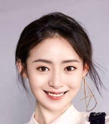 Elaine Yi